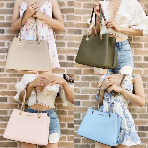 Michael Kors Handbags - Michael Kors large chain tote pebbled leather